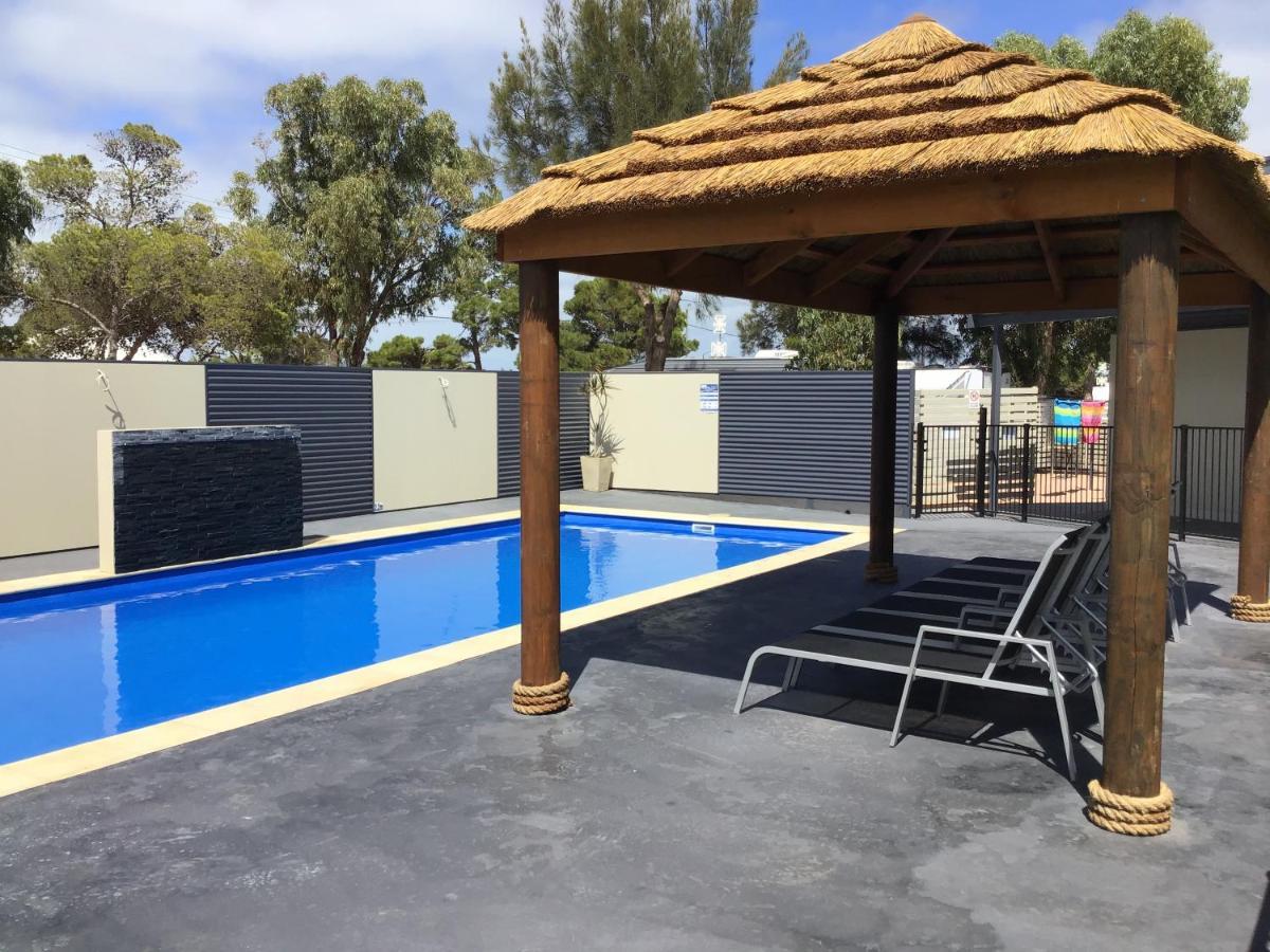 Ceduna Foreshore Caravan Park Esterno foto
